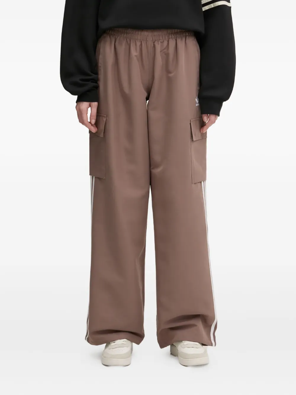 Спортивные брюки с полосками 3-Stripes adidas, коричневый
Спортивные брюки с полосками 3-Stripes adidas, коричневый