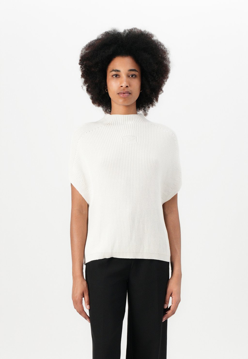 Джемпер VEST KARL LAGERFELD, кремовый
Джемпер VEST KARL LAGERFELD, кремовый