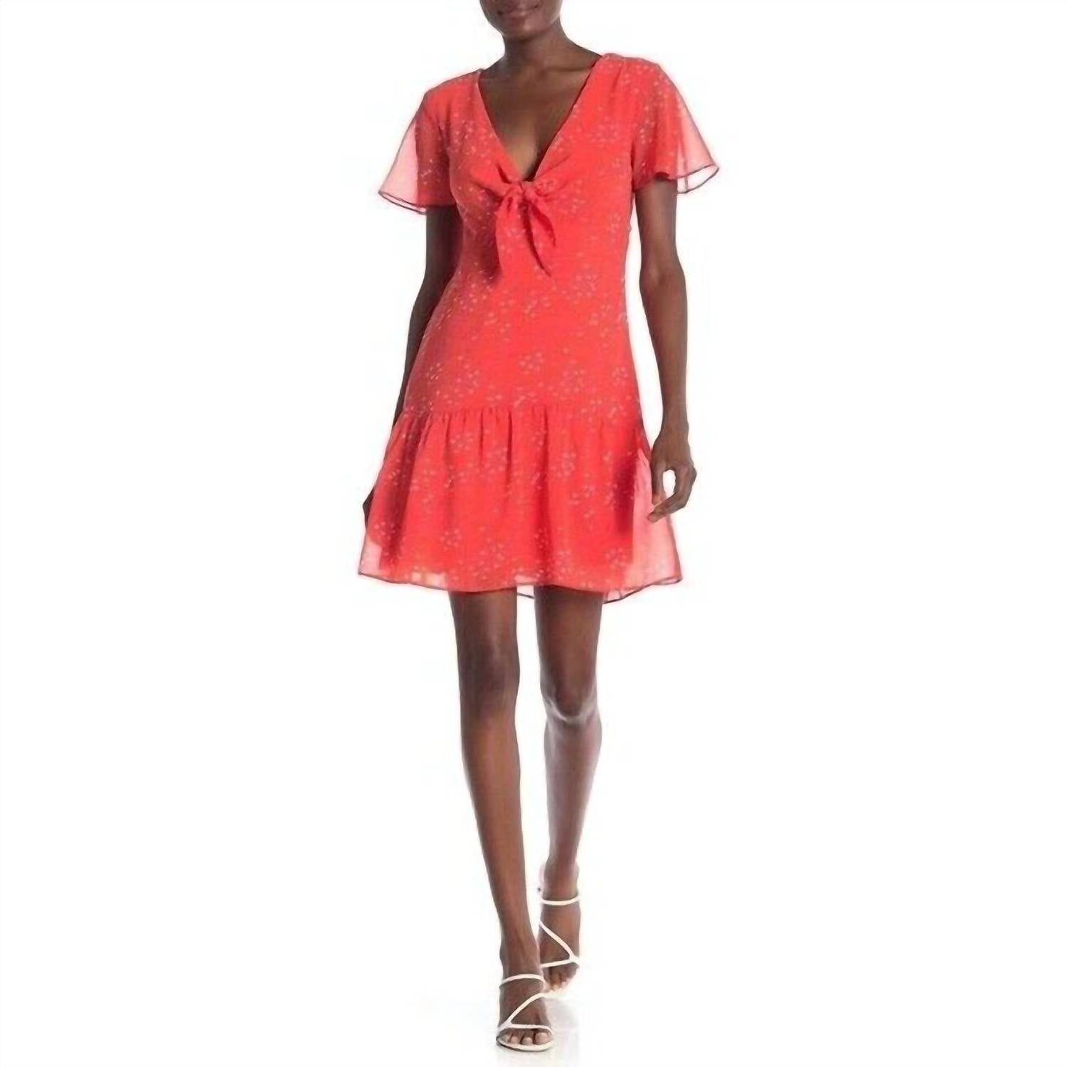 Платье из шифона с принтом в виде сердца и оборкой спереди, красного цвета Willow & Clay
Платье из шифона с принтом в виде сердца и оборкой спереди, красного цвета Willow & Clay