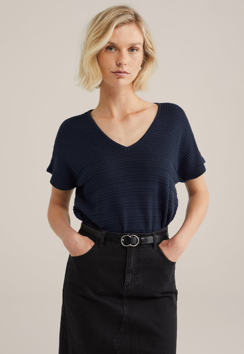 Базовая футболка WE Fashion, темно-синий
Базовая футболка WE Fashion, темно-синий