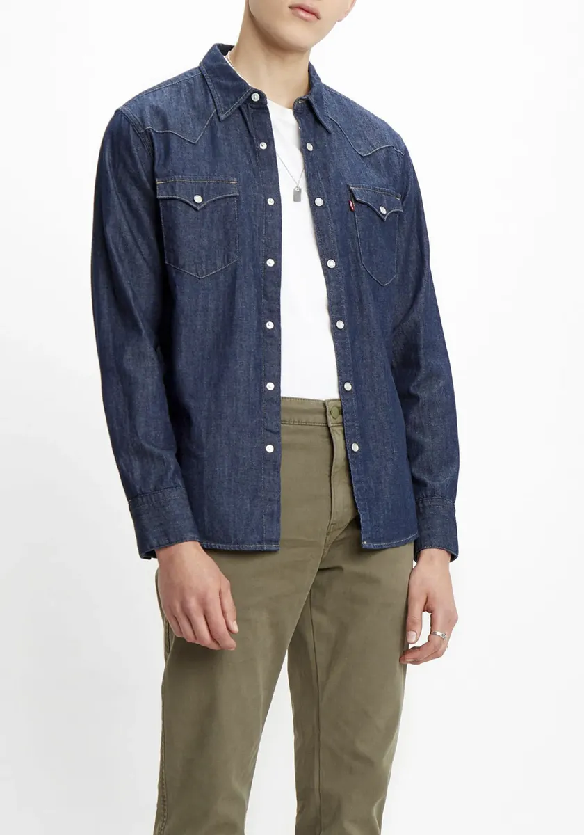 Джинсовая рубашка Levi's "LE BARSTOW WESTERN STAND", с нагрудными карманами, синий
Джинсовая рубашка Levi's "LE BARSTOW WESTERN STAND", с нагрудными карманами, синий