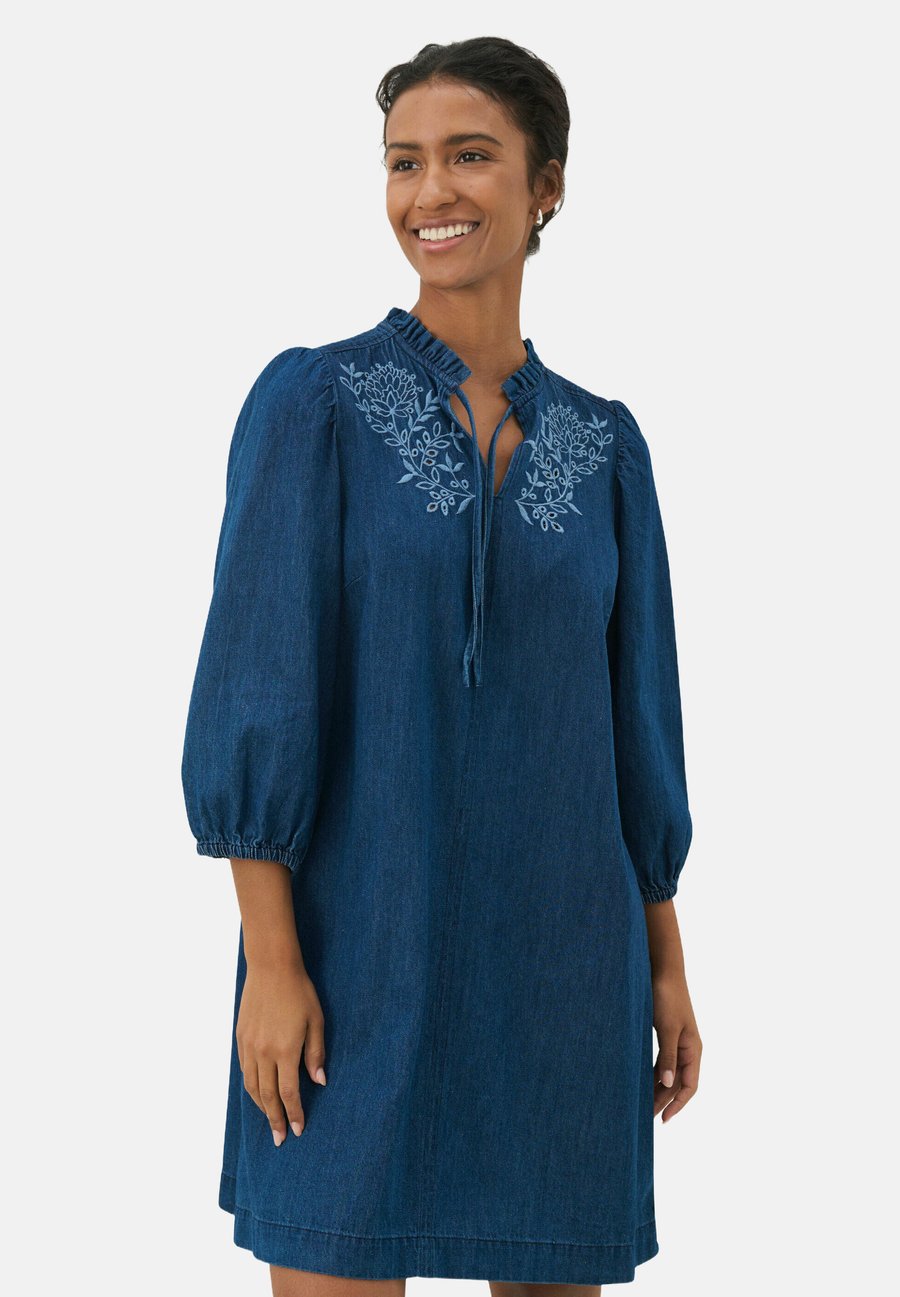 Платье Part Two TASHAPW, Medium Blue Denim Embroidery/Blue Denim
Платье Part Two TASHAPW, Medium Blue Denim Embroidery/Blue Denim