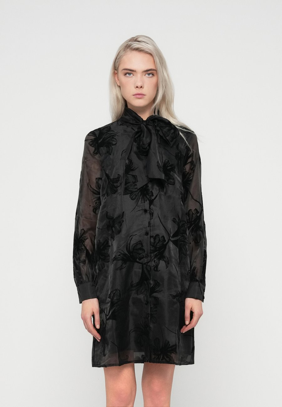 Платье YAS YASLINGU TIE DRESS, Black
Платье YAS YASLINGU TIE DRESS, Black