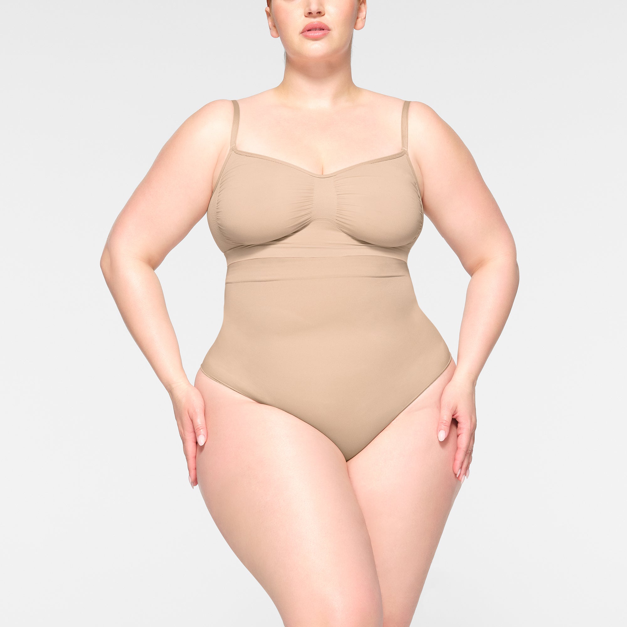 Бралетт SKIMS, цвет mica
Бралетт SKIMS, цвет mica