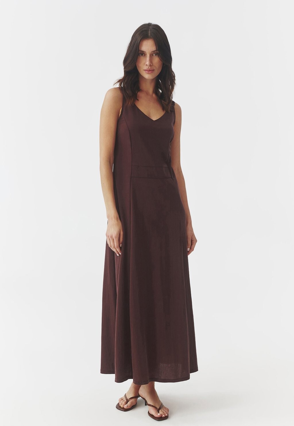 Платье макси Oprah TATUUM, фиолетовое
Платье макси Oprah TATUUM, фиолетовое