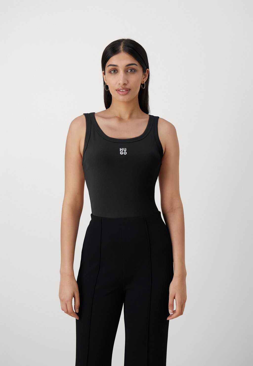 Топ DATAMIA HUGO, цвет black
Топ DATAMIA HUGO, цвет black