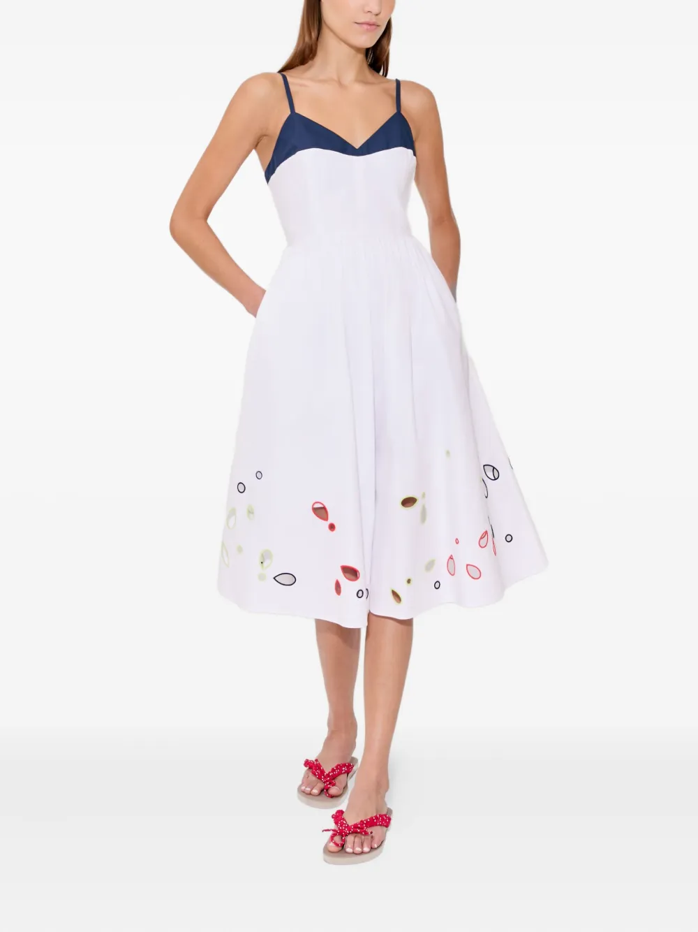 Поплиновое платье The Undress с английской вышивкой Rosie Assoulin, белый
Поплиновое платье The Undress с английской вышивкой Rosie Assoulin, белый