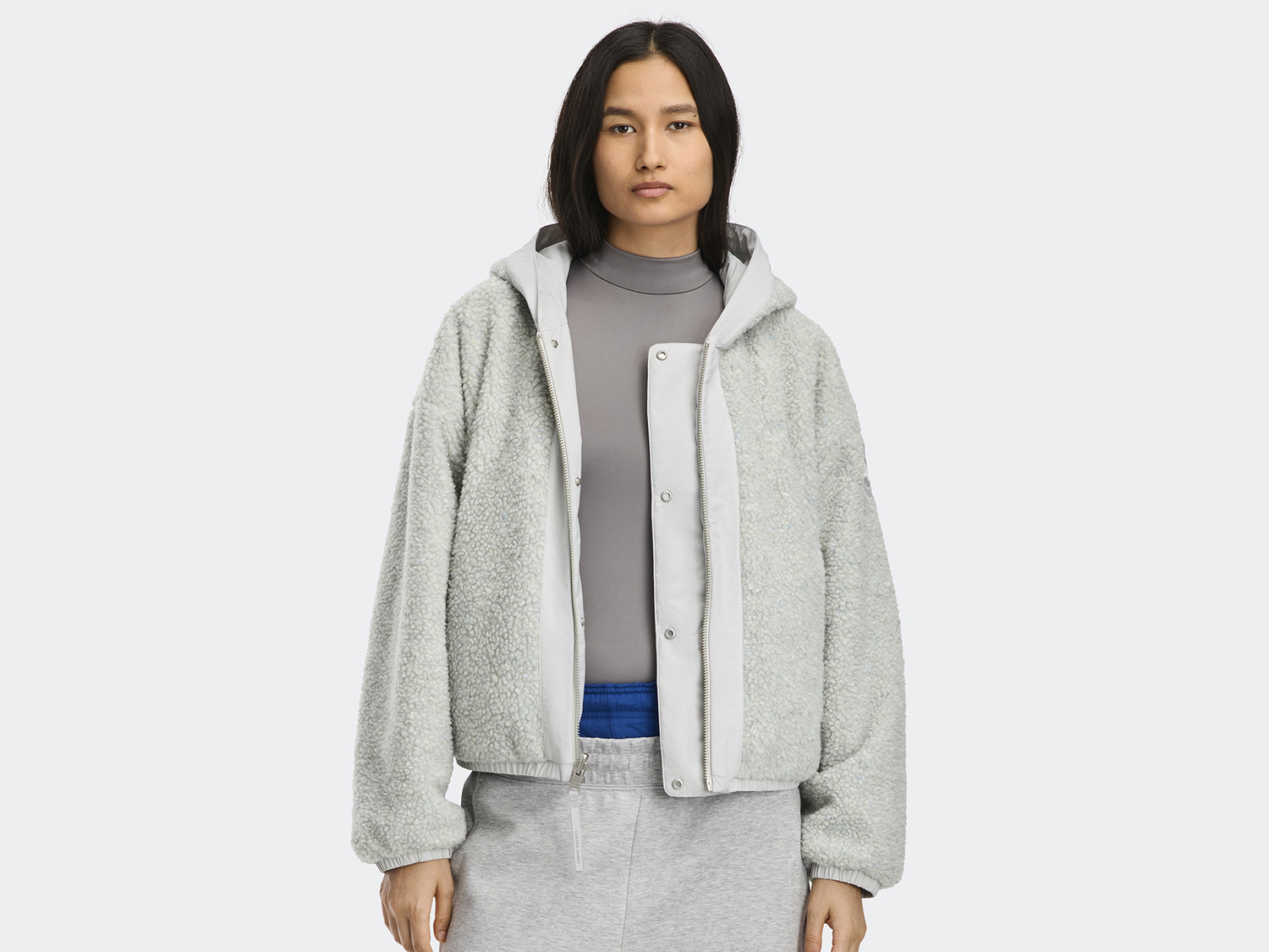 Бомбер Canada Goose Women's Alberni Reversible Fleece, Silverbirch Heather/Silverbirch
Бомбер Canada Goose Women's Alberni Reversible Fleece, Silverbirch Heather/Silverbirch