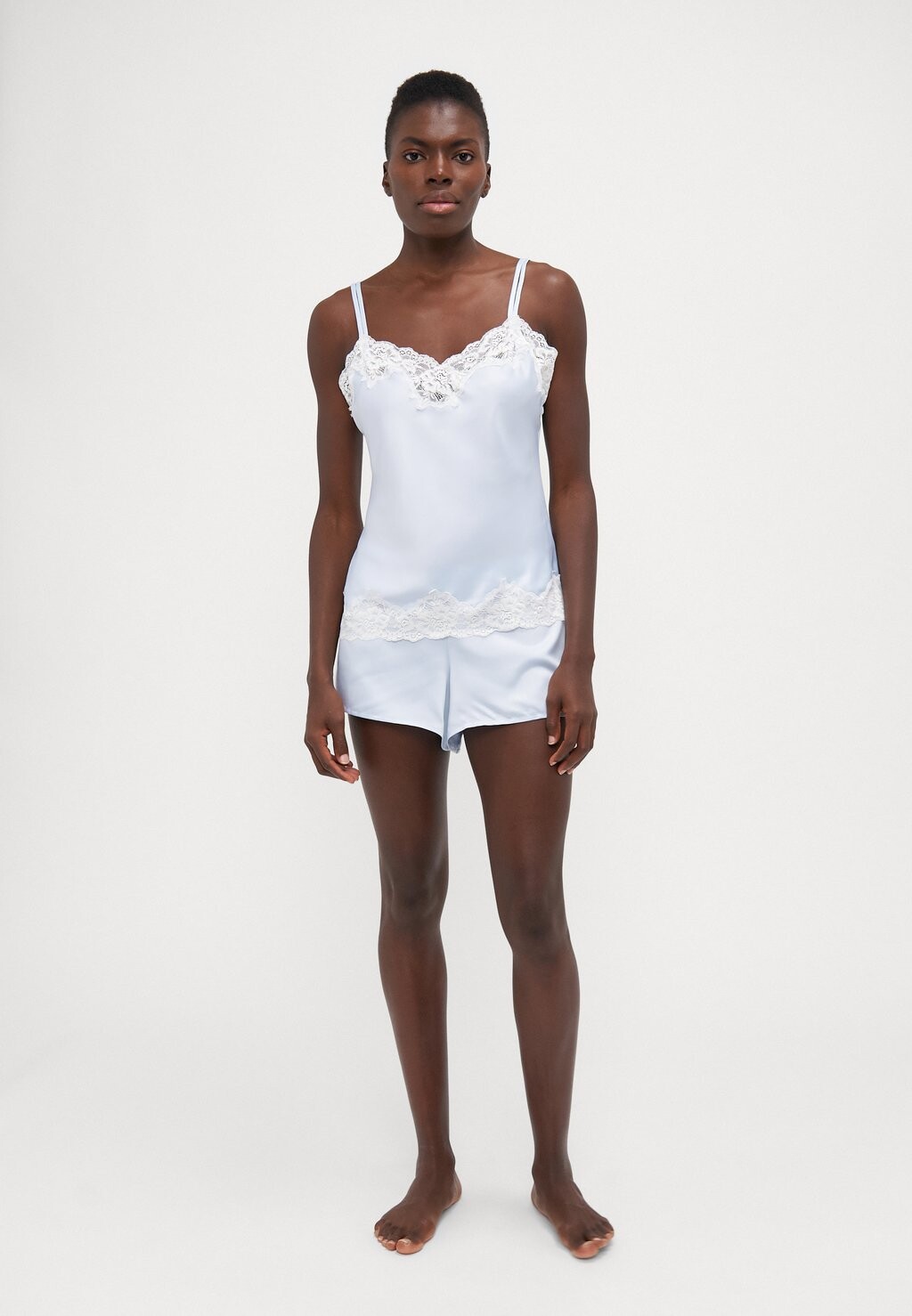 Пижамный комплект CAMI TAP Lauren Ralph Lauren, светло-голубой
Пижамный комплект CAMI TAP Lauren Ralph Lauren, светло-голубой