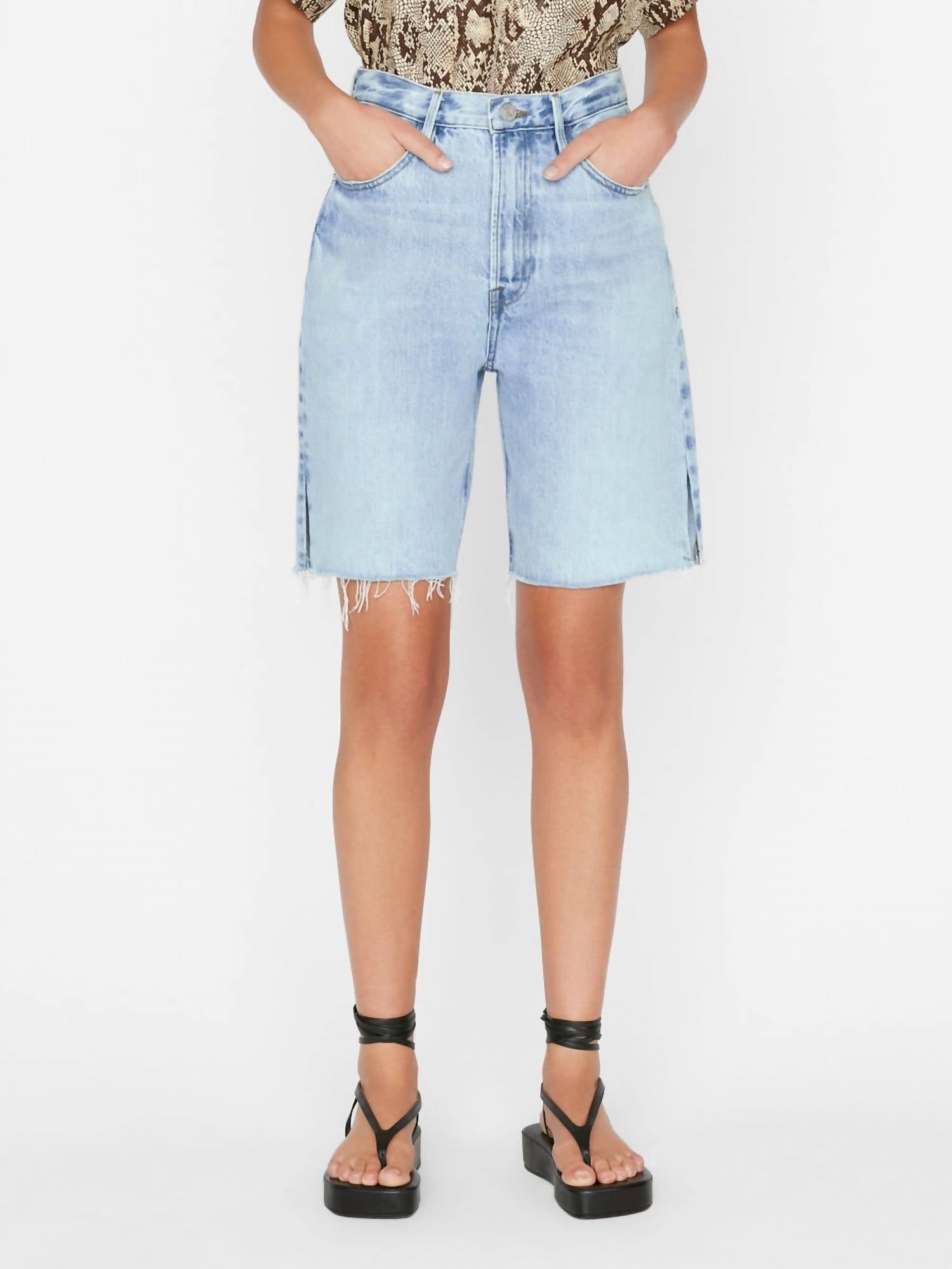 Шорты-бермуды с высокой посадкой в Россуме 1 год FRAME, цвет rossum 1 year
Шорты-бермуды с высокой посадкой в Россуме 1 год FRAME, цвет rossum 1 year