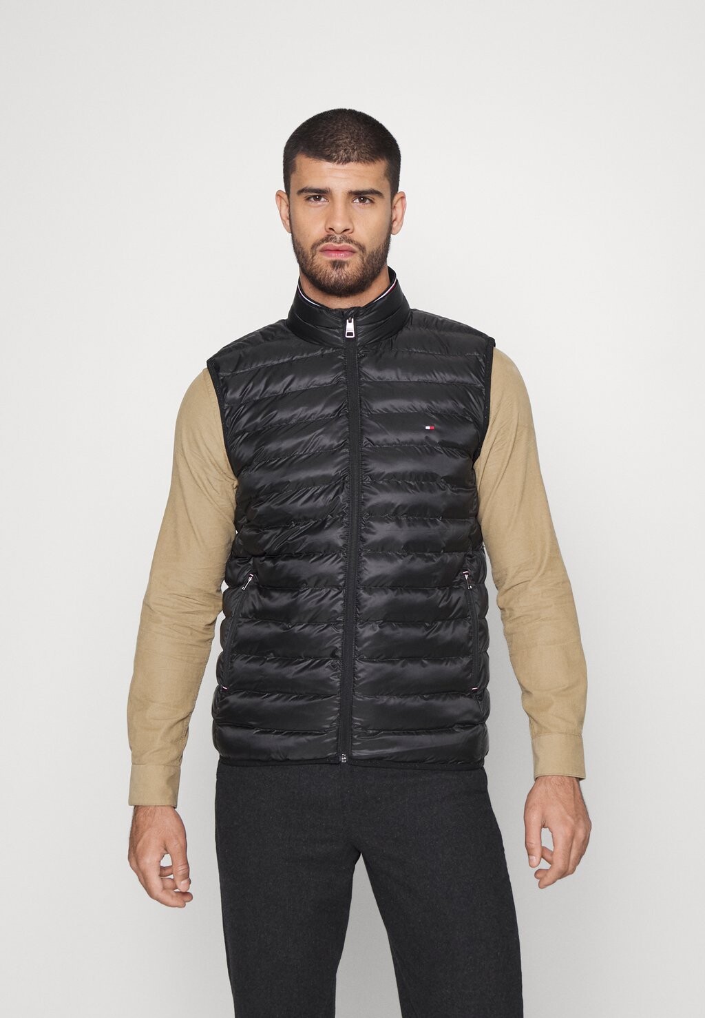 Жилет Tommy Hilfiger PACKABLE RECYCLED, цвет Black, Серый, Жилет Tommy Hilfiger PACKABLE RECYCLED, цвет Black
Жилет Tommy Hilfiger PACKABLE RECYCLED, цвет Black, Серый, Жилет Tommy Hilfiger PACKABLE RECYCLED, цвет Black