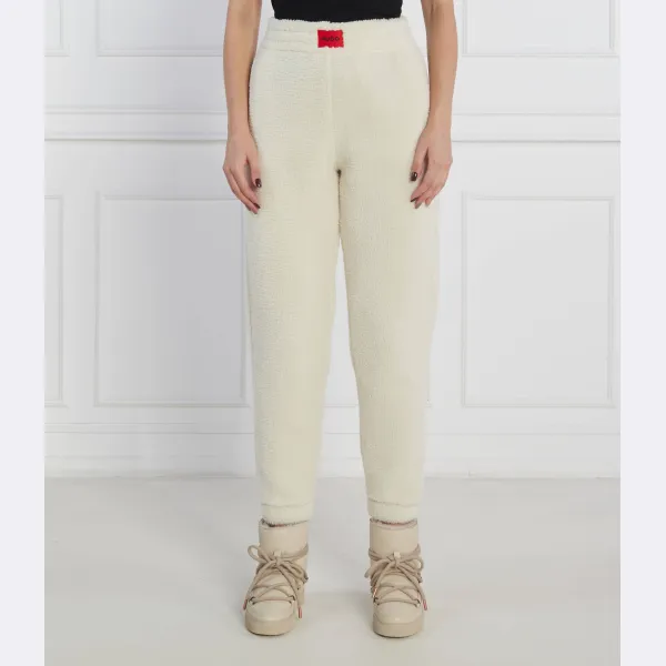Брюки Cloud стандартного кроя Hugo, бежевый
Брюки Cloud стандартного кроя Hugo, бежевый