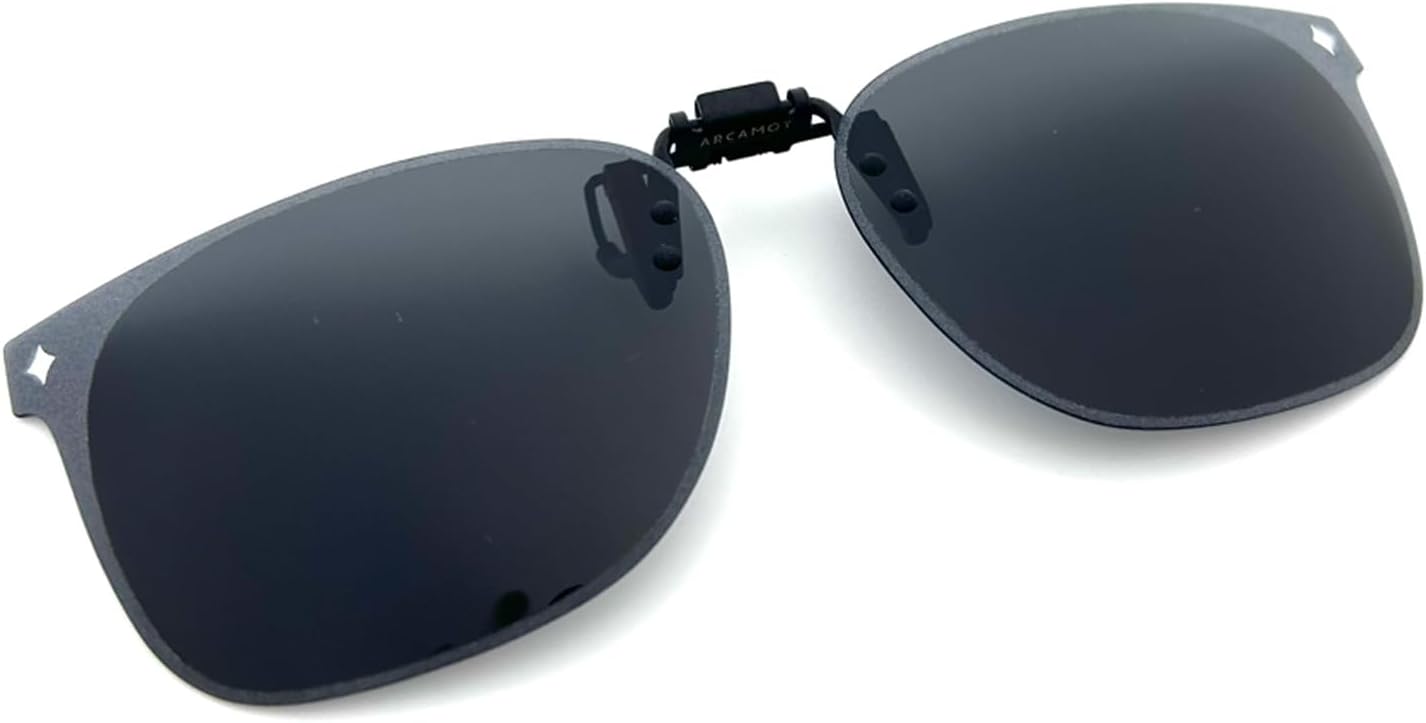 Солнцезащитные очки-клипсы, надеваемые поверх очков с диоптриями, поляризованные, с антибликовым покрытием, откидные, с защитой от УФ-излучения, для мужчин и женщин ARCAMOY, Dark Gray Anti-reflection
Солнцезащитные очки-клипсы, надеваемые поверх очков с диоптриями, поляризованные, с антибликовым покрытием, откидные, с защитой от УФ-излучения, для мужчин и женщин ARCAMOY, Dark Gray Anti-reflection
