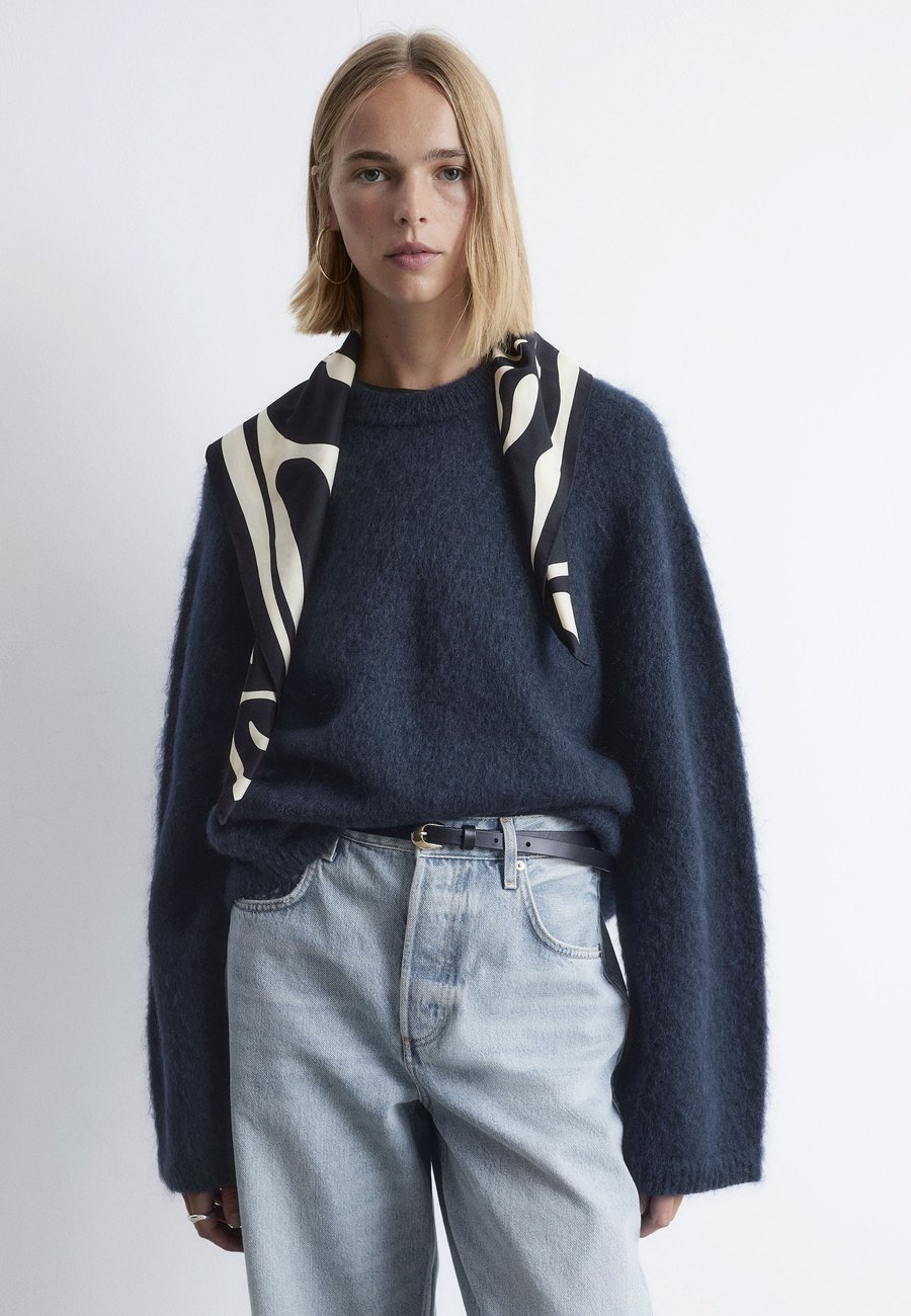 Джемпер & other stories Jumper, Dark Blue
Джемпер & other stories Jumper, Dark Blue