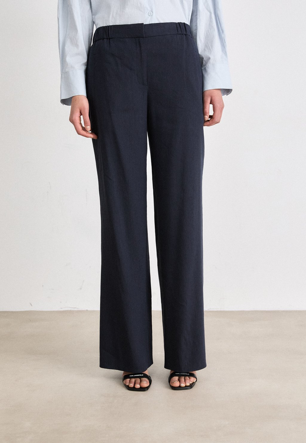 Брюки TOYAL BOSS, темно-синий
Брюки TOYAL BOSS, темно-синий