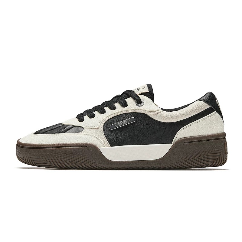 ANTA Owen Hélà TRIBE, легкие, нескользящие, износостойкие, повседневные туфли с низким верхом, мужские, бежево-черные
ANTA Owen Hélà TRIBE, легкие, нескользящие, износостойкие, повседневные туфли с низким верхом, мужские, бежево-черные