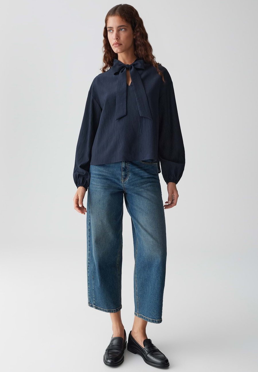 Блуза OPUS REGULAR FIT CRINKLE, Coal Blue/Blue
Блуза OPUS REGULAR FIT CRINKLE, Coal Blue/Blue