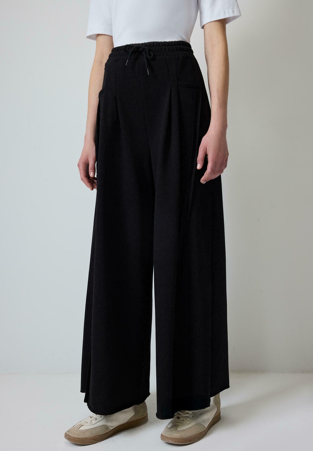 Спортивные штаны Touché Privé, черный
Спортивные штаны Touché Privé, черный