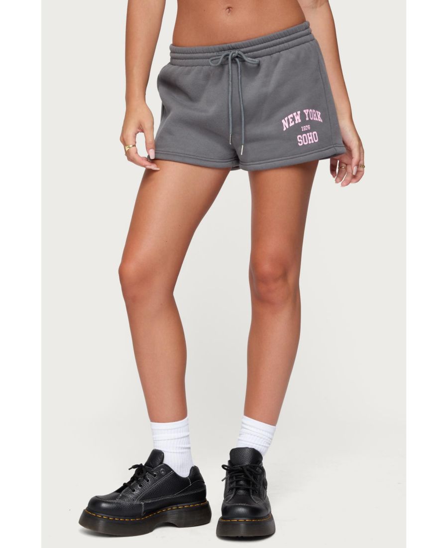 Женские спортивные шорты Soho 76 Edikted, Gray
Женские спортивные шорты Soho 76 Edikted, Gray
