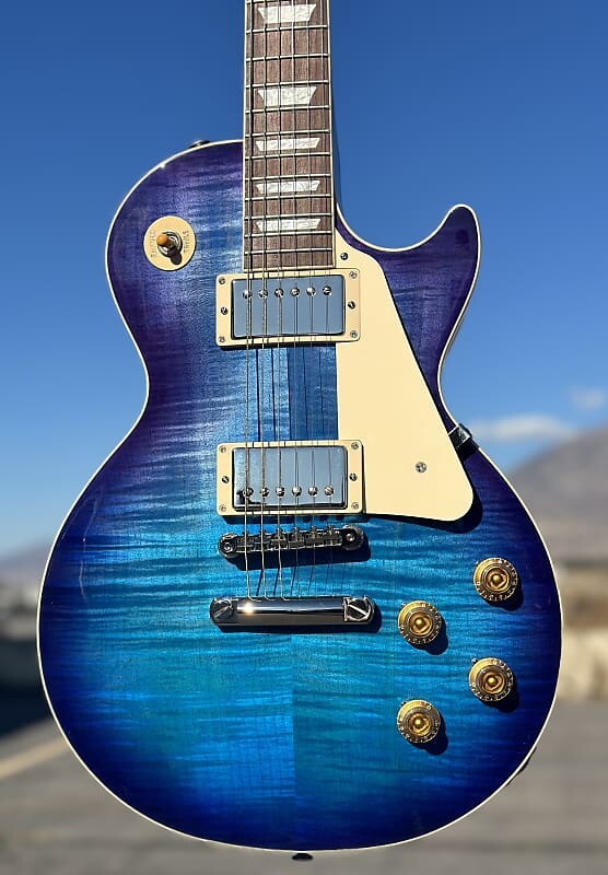 Электрогитара Gibson Les Paul Standard '50s Figured Top Blueberry Burst 2023 New Unplayed Auth Dlr 9lb13oz #282
Электрогитара Gibson Les Paul Standard '50s Figured Top Blueberry Burst 2023 New Unplayed Auth Dlr 9lb13oz #282