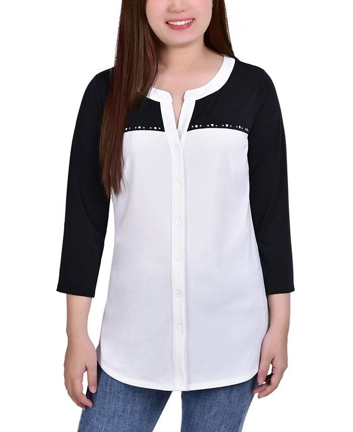 Миниатюрный топ с рукавами 3/4 и заклепками, цветными блоками и разрезом на шее NY Collection, цвет Ivory, Black 
Миниатюрный топ с рукавами 3/4 и заклепками, цветными блоками и разрезом на шее NY Collection, цвет Ivory, Black