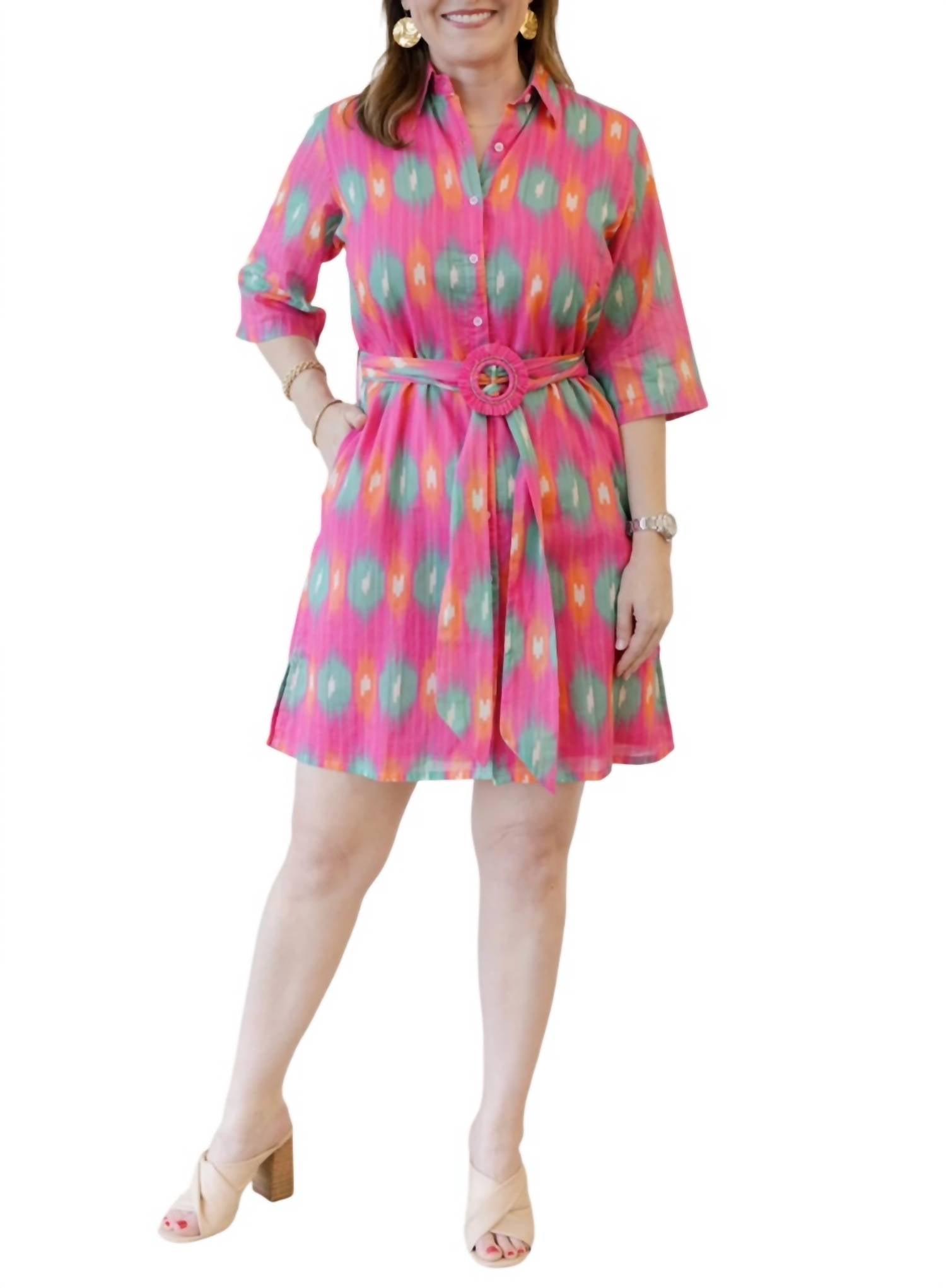 Платье в стиле икат розового цвета Bella tu
Платье в стиле икат розового цвета Bella tu