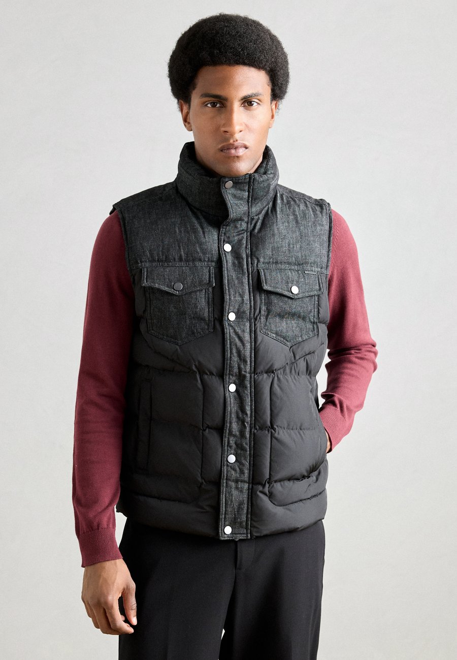 Куртка Antony Morato REGULAR FIT, Black
Куртка Antony Morato REGULAR FIT, Black