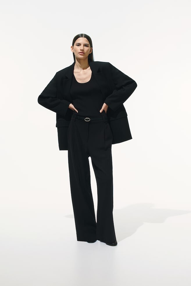 Элегантные брюки H&M, черный
Элегантные брюки H&M, черный