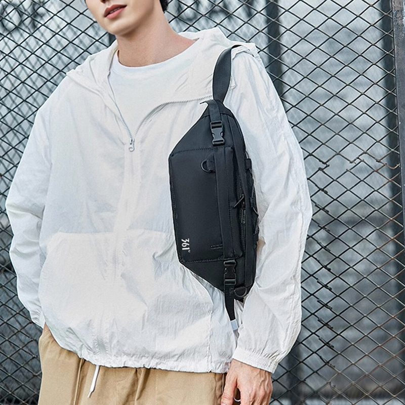 361° Поясная сумка Oxford для мужчин, черная
361° Поясная сумка Oxford для мужчин, черная