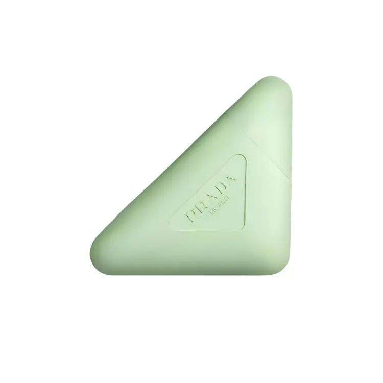 Пемза для рук, восстанавливающий крем для рук с ароматом ириса питательный увлажняющий PRADA
Пемза для рук, восстанавливающий крем для рук с ароматом ириса питательный увлажняющий PRADA