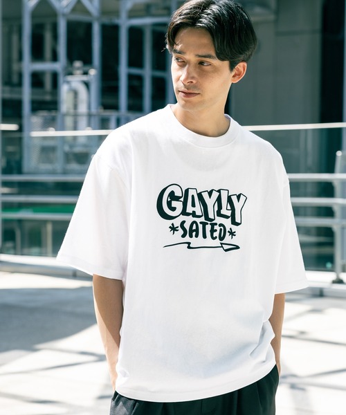 Футболка с граффити LAKOLE, белый
Футболка с граффити LAKOLE, белый