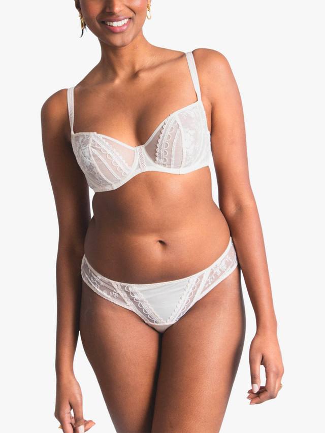 Бюстгальтер Muse Ful Cup Maison Lejaby, Milk
Бюстгальтер Muse Ful Cup Maison Lejaby, Milk