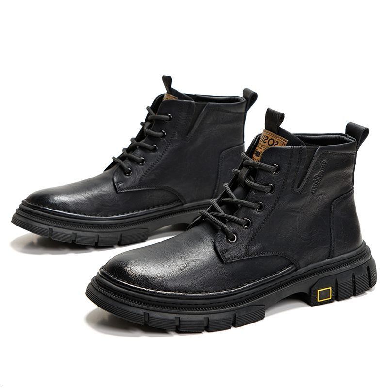 Wolves • Family QUNLANGSHIJIA Мужские короткие ботинки мартинсы черные со скрытой платформой, цвет Black Hidden Wedge
Wolves • Family QUNLANGSHIJIA Мужские короткие ботинки мартинсы черные со скрытой платформой, цвет Black Hidden Wedge