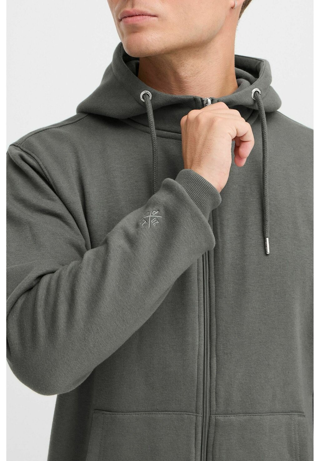 Спортивные брюки 11 Project, серый
Спортивные брюки 11 Project, серый