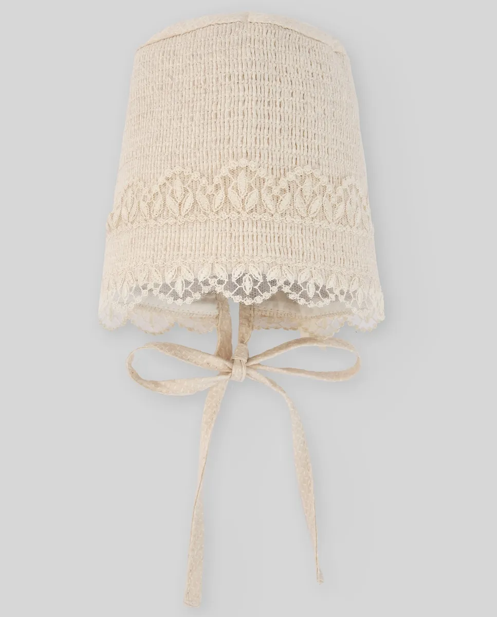 Шапочка с кружевом для малыша коллекция Alegria Paz Rodríguez, бежевый
Шапочка с кружевом для малыша коллекция Alegria Paz Rodríguez, бежевый