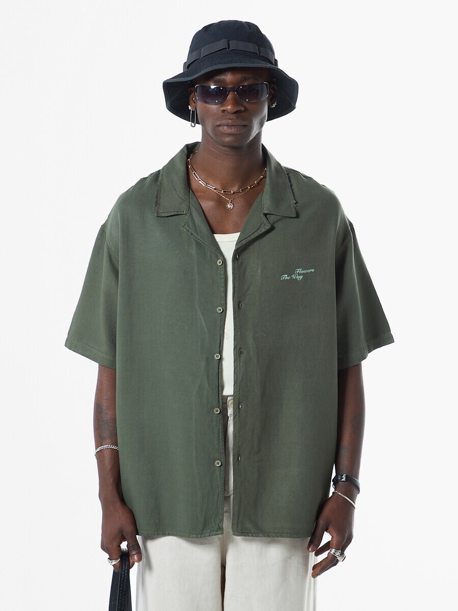 Повседневная рубашка VAMOS CLO Comfort fit Button Up Shirt Spirea, темно-зеленый 
Повседневная рубашка VAMOS CLO Comfort fit Button Up Shirt Spirea, темно-зеленый