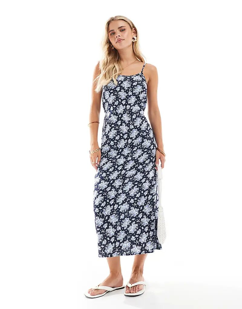 Платье-комбинация Miss Selfridge Petite с бретельками и круглым вырезом, синим бантом
Платье-комбинация Miss Selfridge Petite с бретельками и круглым вырезом, синим бантом