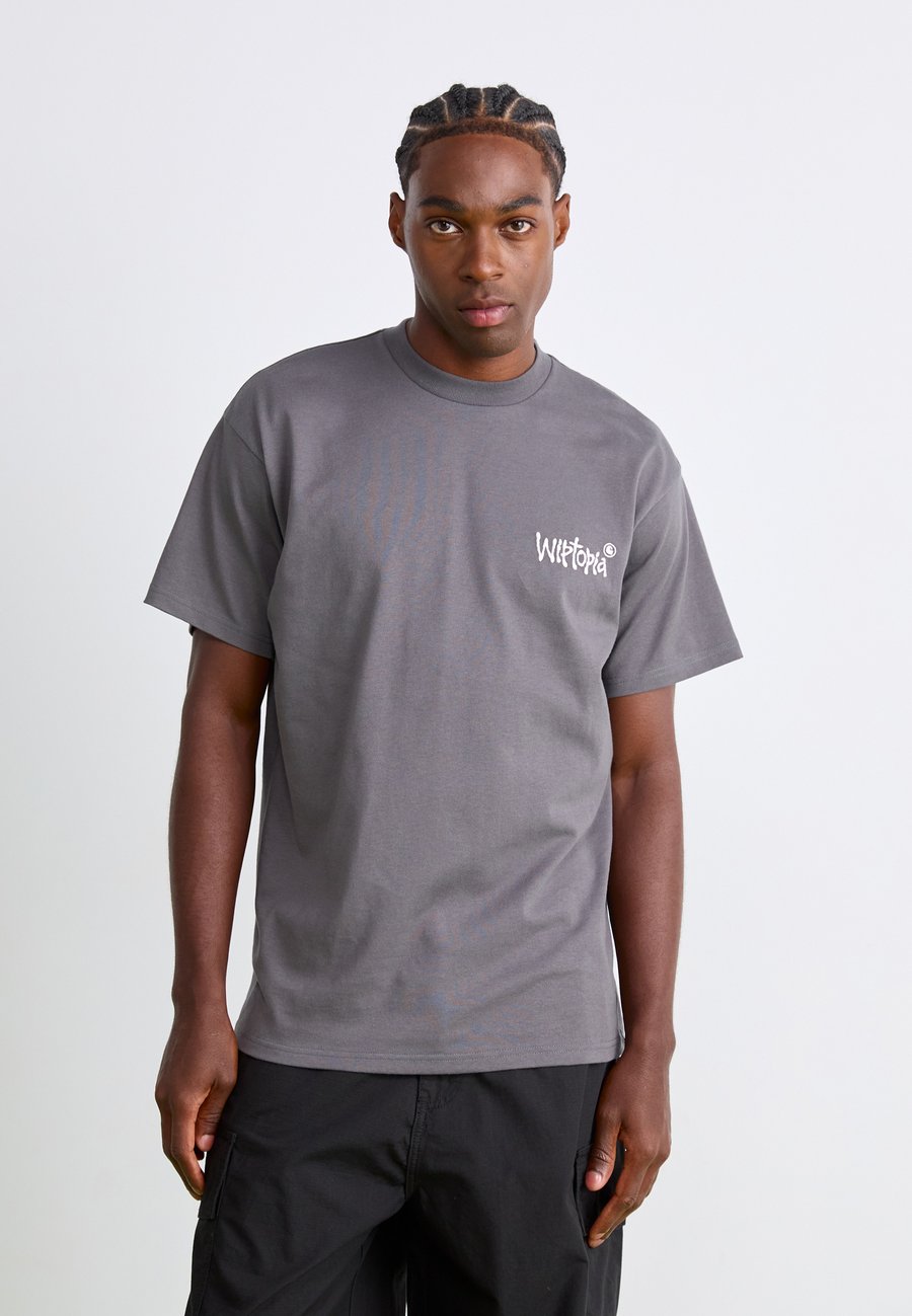 Футболка Carhartt WIP WIPTOPIA SCRIPT, Porphyry/Wax/Grey
Футболка Carhartt WIP WIPTOPIA SCRIPT, Porphyry/Wax/Grey