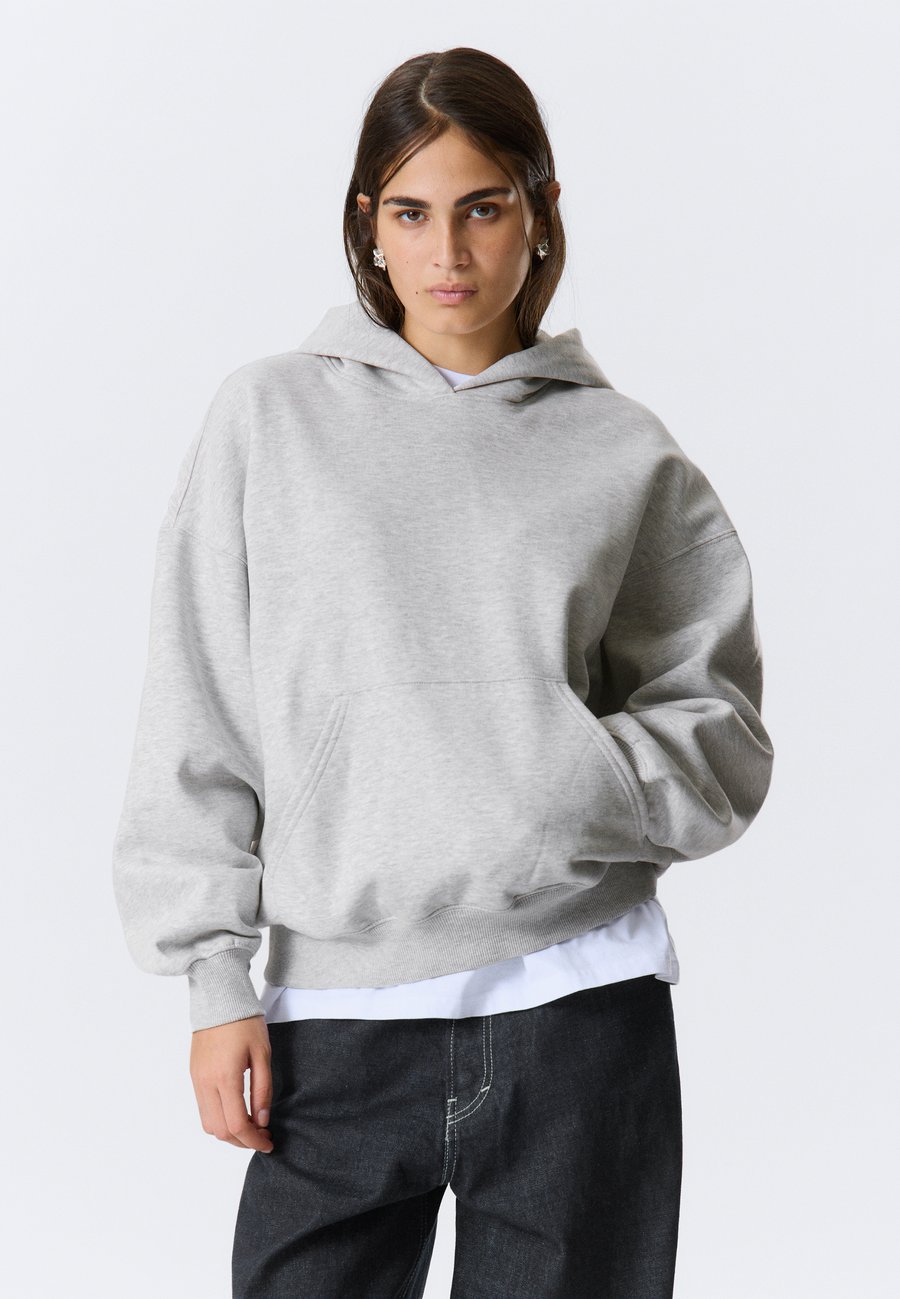 Толстовка Weekday HEAVYWEIGHT, Grey Melange/Grey, Серый, Толстовка Weekday HEAVYWEIGHT, Grey Melange/Grey
Толстовка Weekday HEAVYWEIGHT, Grey Melange/Grey, Серый, Толстовка Weekday HEAVYWEIGHT, Grey Melange/Grey