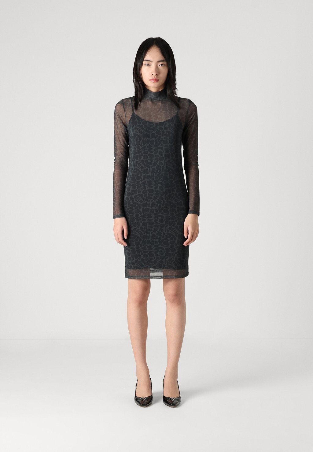 Платье-футляр NOELLA HUGO, мультиколор 
Платье-футляр NOELLA HUGO, мультиколор