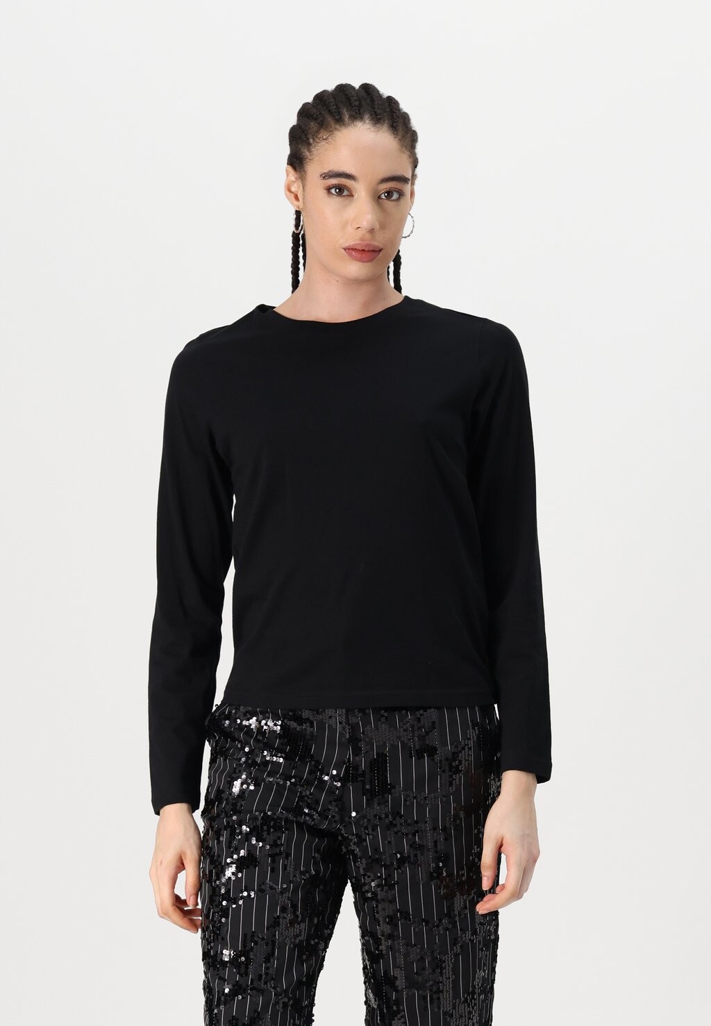 Топ с длинными рукавами ESSENCE STANDARD Weekday, черный
Топ с длинными рукавами ESSENCE STANDARD Weekday, черный