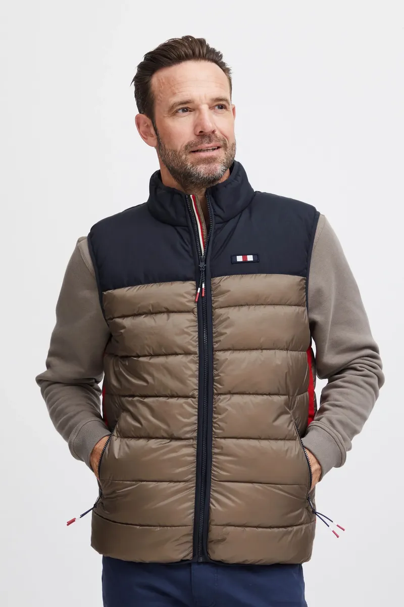 Стеганый жилет FQ1924 "FQ1924 FQInncent", цвет Bungee Cord
Стеганый жилет FQ1924 "FQ1924 FQInncent", цвет Bungee Cord