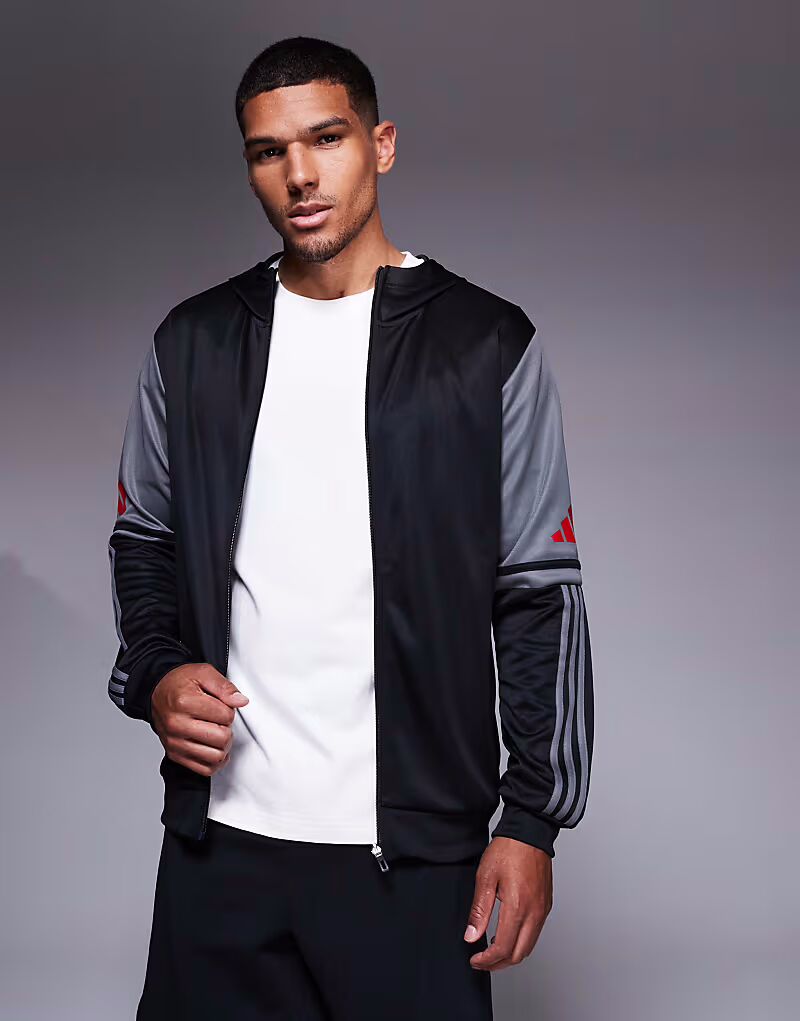 Толстовка Adidas Football Squadra черного и красного цвета
Толстовка Adidas Football Squadra черного и красного цвета