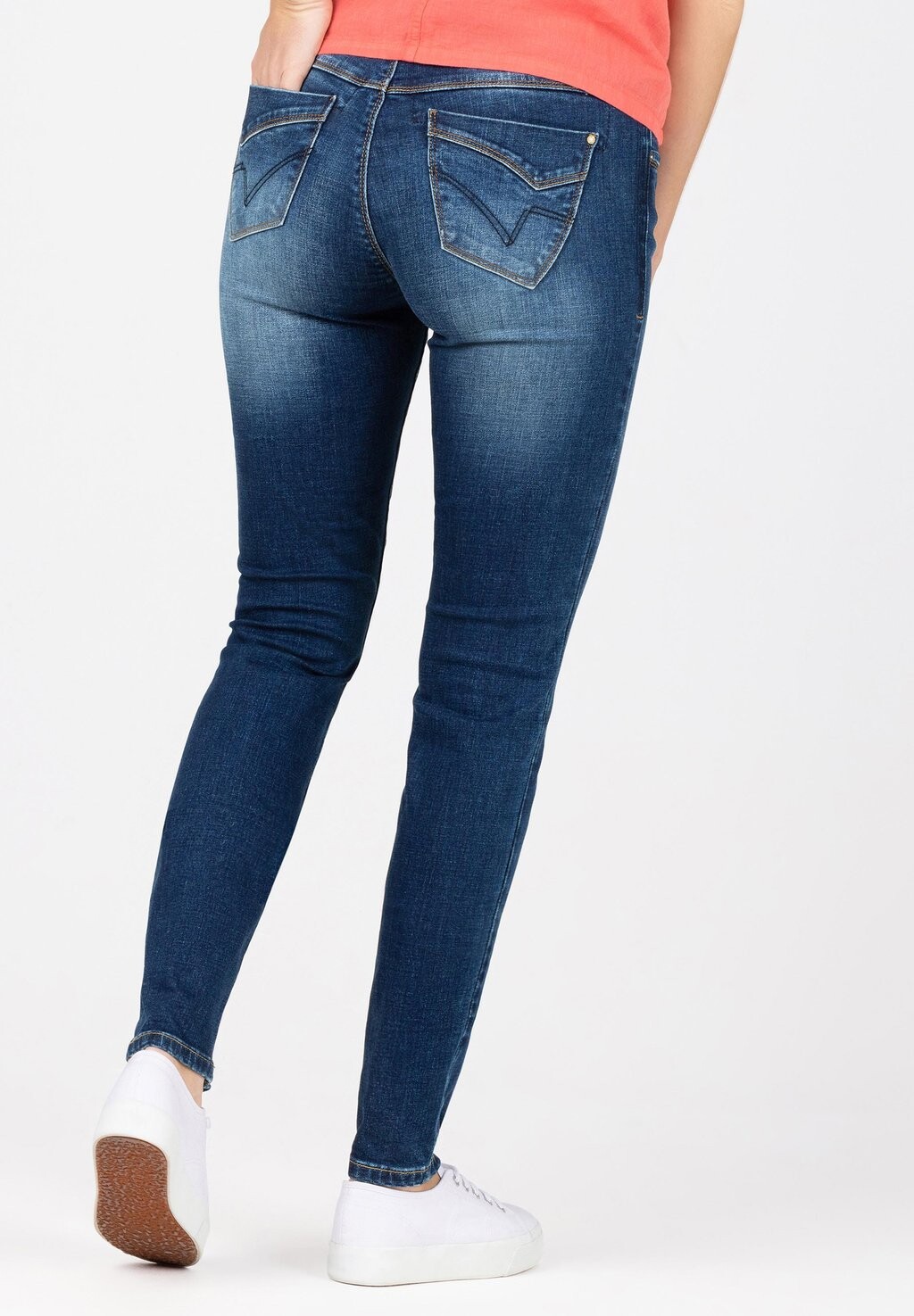 Джинсы приталенного кроя Enya TIMEZONE, синие
Джинсы приталенного кроя Enya TIMEZONE, синие