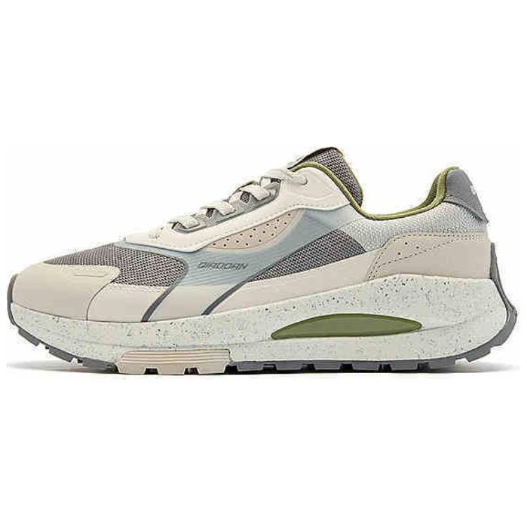 QIAODAN Нескользящие и износостойкие низкие повседневные туфли, увеличивающие рост, мужские, серо-бежевые 
QIAODAN Нескользящие и износостойкие низкие повседневные туфли, увеличивающие рост, мужские, серо-бежевые