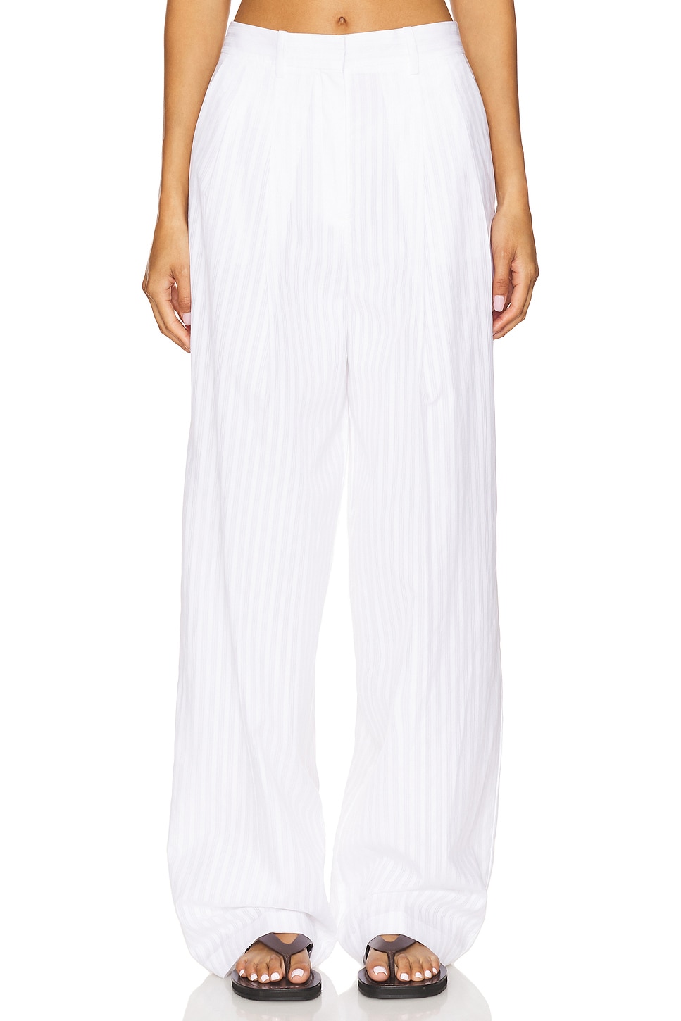 Брюки с плиссировкой Theory, white
Брюки с плиссировкой Theory, white