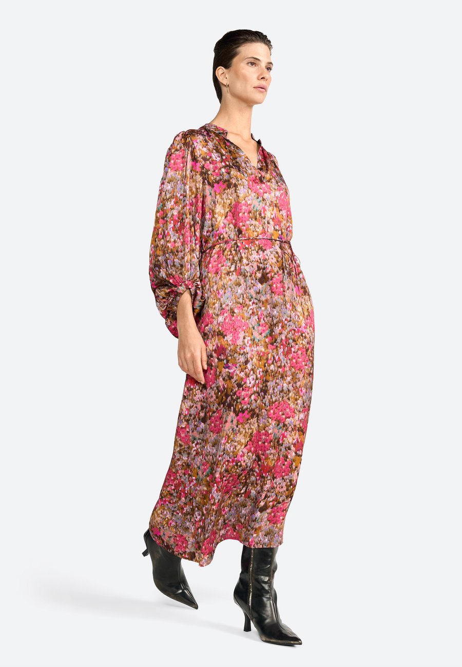 Платье Rich & Royal Maxi dress, Ruby Glow/Bordeaux
Платье Rich & Royal Maxi dress, Ruby Glow/Bordeaux