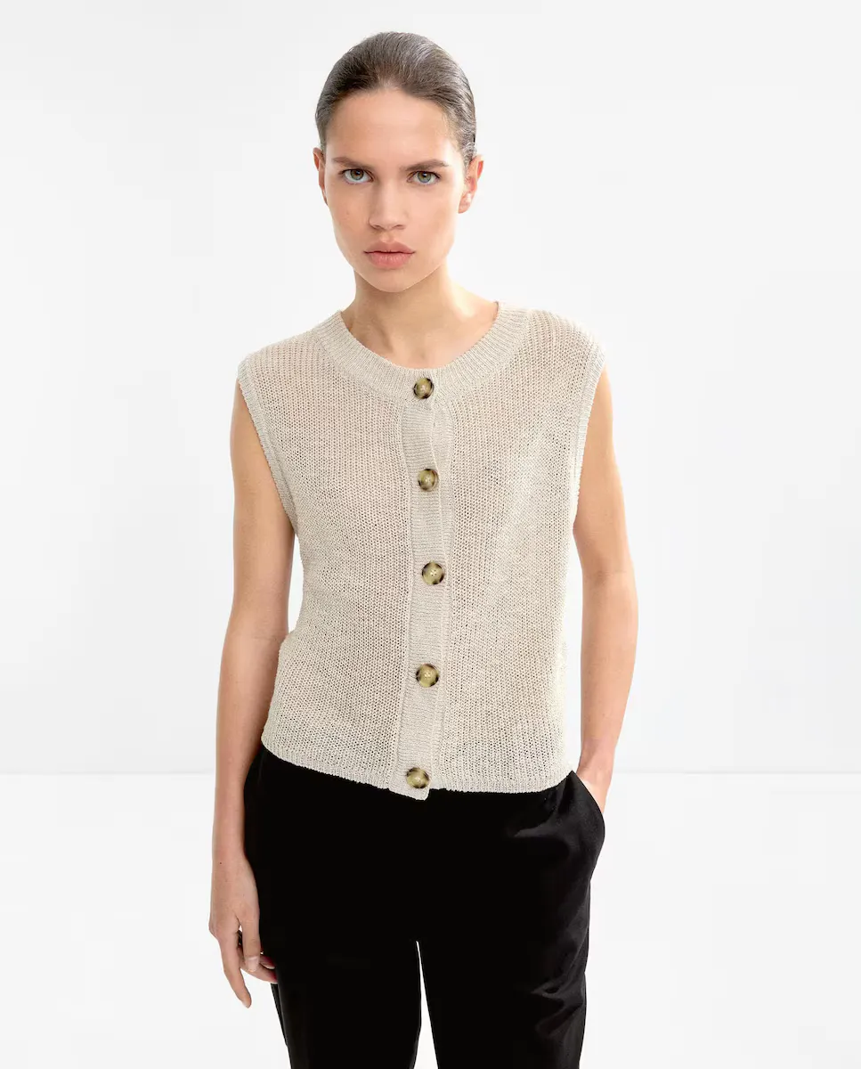 Женский вязаный жилет на пуговицах однотонный Parfois, бежевый
Женский вязаный жилет на пуговицах однотонный Parfois, бежевый