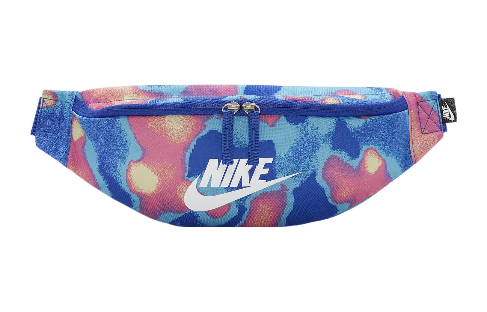 Nike Тканевая поясная сумка через плечо среднего размера женская сине-белая
Nike Тканевая поясная сумка через плечо среднего размера женская сине-белая