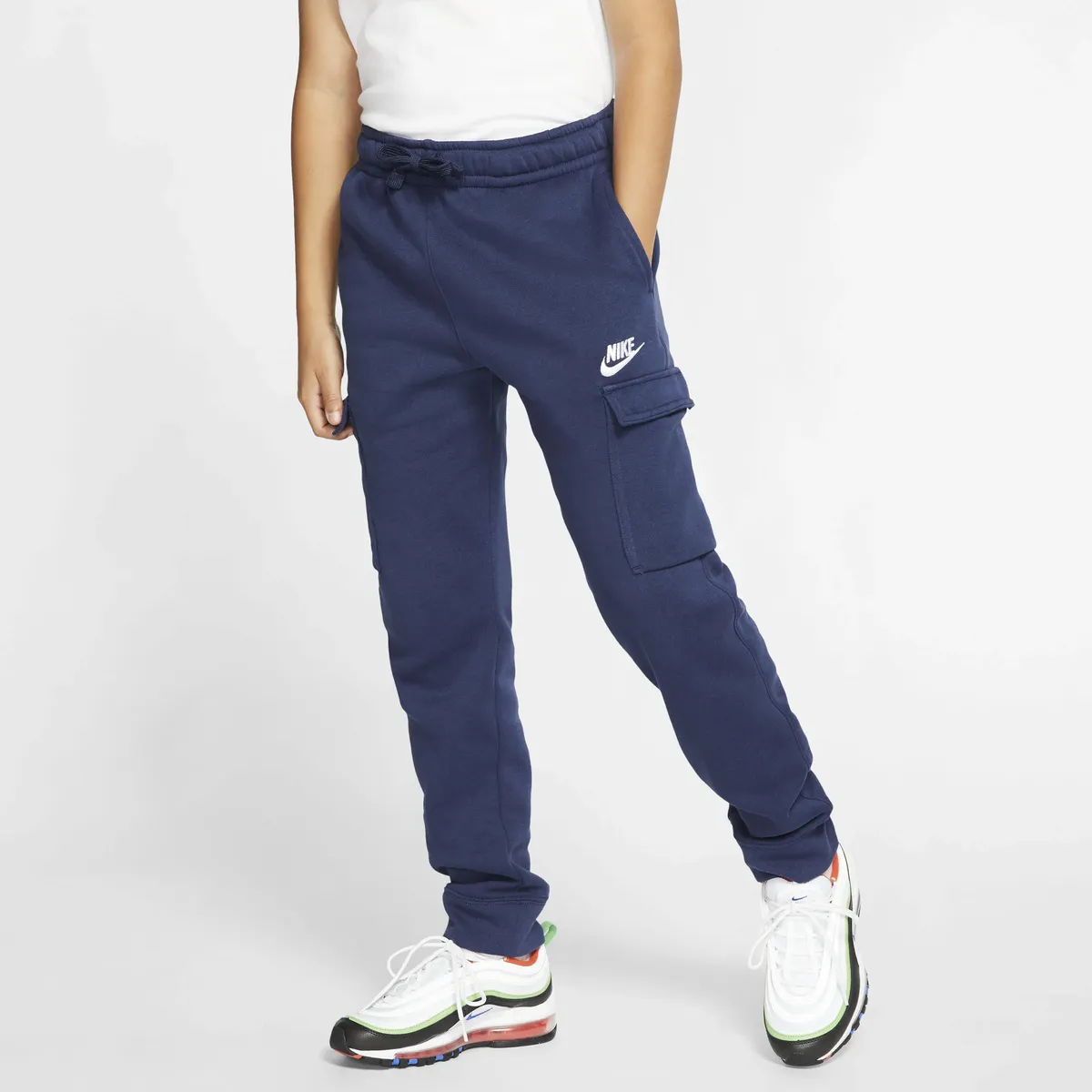 Спортивные брюки Nike Sportswear "Club Big Kids' (Boys' Cargo Pants)", цвет морской волны
Спортивные брюки Nike Sportswear "Club Big Kids' (Boys' Cargo Pants)", цвет морской волны